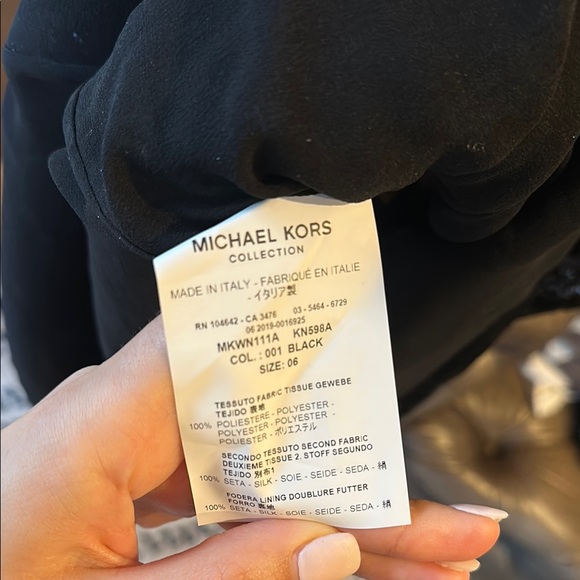 Elegant Black Sequin Skirt - Picture 5 of 8